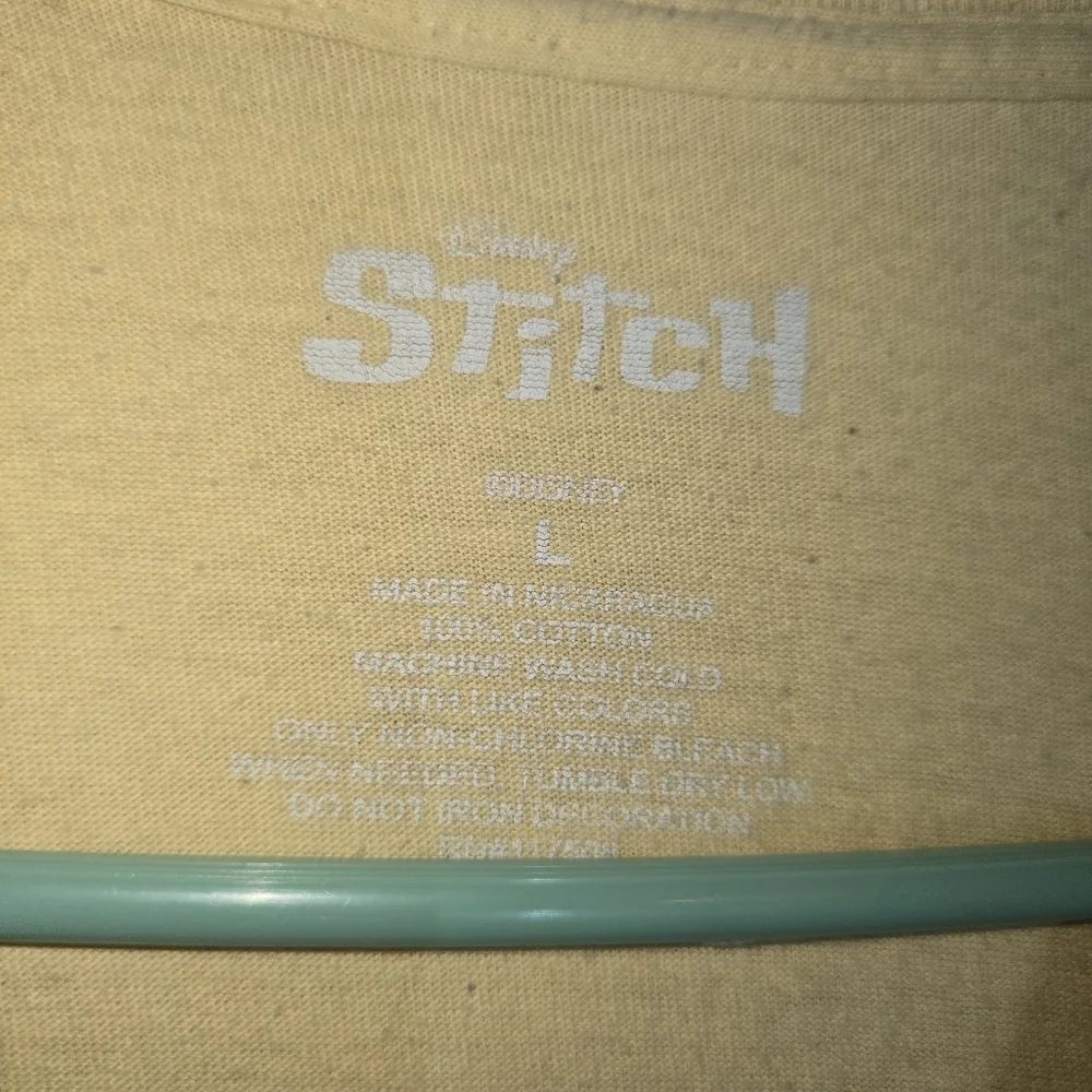 Girl's Disney Lilo & Stitch Graphic Print Yellow Short Sleeve T-Shirt Size L 100 - Picture 4 of 5